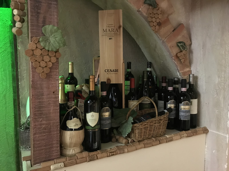 Casa Mia wine display